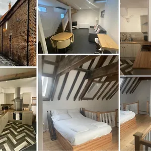 Loaf 2 At The Old Granary Converted Town Centre Barn Beverley