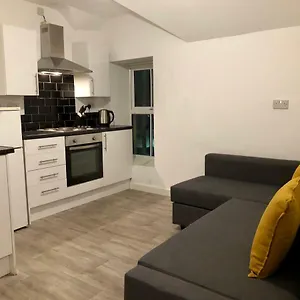 Smart Apartment, 5 Mins From Centre Cardiff
